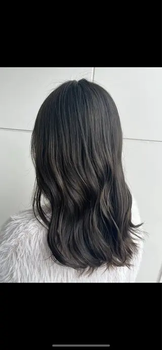 ロング カンノ ヒナのヘアスタイル
