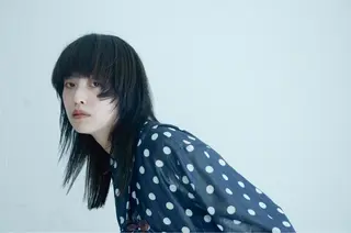ミディアム 高橋 亜紀のヘアスタイル