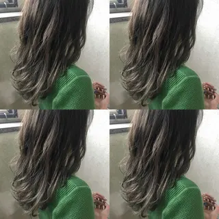 セミロング カラー 小栗 麻衣のヘアスタイル