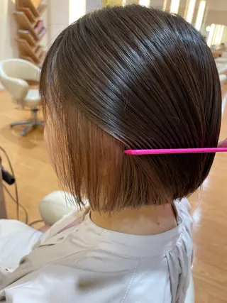 ショート ボブ/透明感カラー 🤍永田真穂のヘアスタイル
