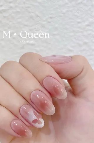 ネイル MQueen ネイルサロンマルのネイルデザイン