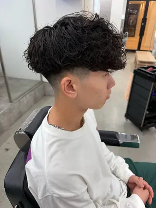 ショート パーマ メンズ 亀井隆汰/メンズ専門 パーマ特化美容師のヘアスタイル
