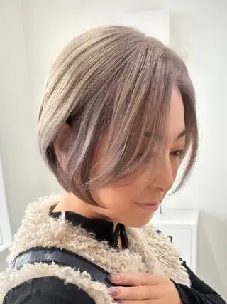 ショート カラー ハイトーンショート 特化吉田義隆のヘアスタイル
