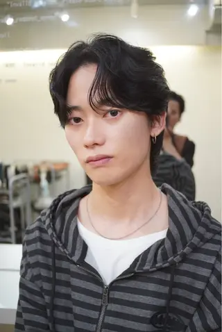 メンズ RIKU⚡️毛流れ ヘア×眉ワックスのヘアスタイル