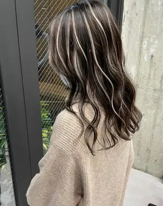 セミロング カラー タナカ タクヤのヘアスタイル