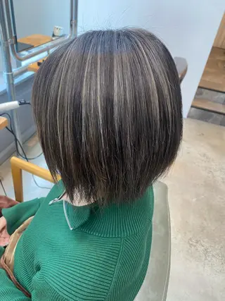 ショート カラー 🌼ハイライト透明感 🌼maiのヘアスタイル