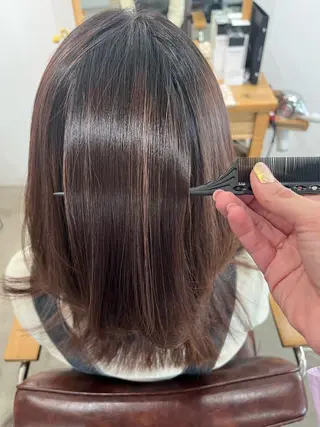ロング 三島 有佳里のヘアスタイル