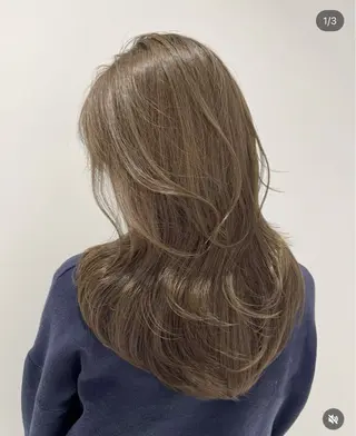 ロング カラー 井上 育海のヘアスタイル