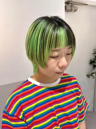 ショート カラー 薄田 珠美のヘアスタイル