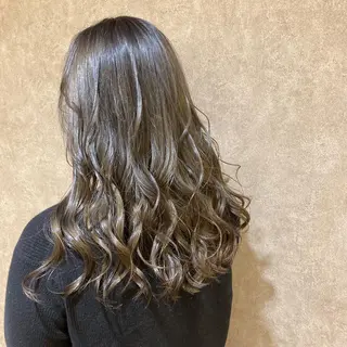 ロング カラー 🌼Remember MAE🌼のヘアスタイル