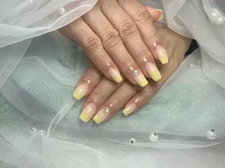 ネイル Hey🌈NAIL 長さ出し専門店のネイルデザイン