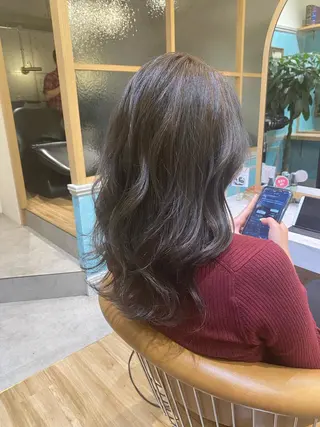 セミロング カラー 🌈ブリーチ特化🌈 MINATOのヘアスタイル