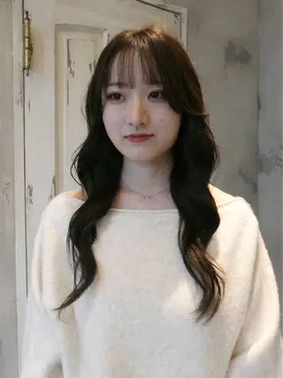 ロング カラー 笹原 叶のヘアスタイル