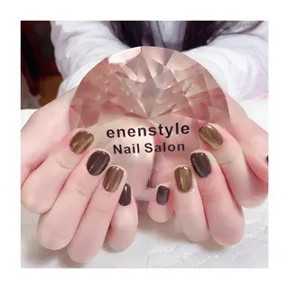ショート ネイル 👑enen style👑のネイルデザイン
