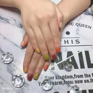 ネイル ガレンドウ 白澤 愛子のネイルデザイン