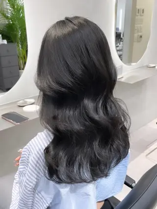 ロング カラー 表参道/透明感 グレージュ/ブラウンのヘアスタイル