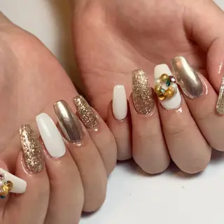 ネイル S. JEWELのネイルデザイン