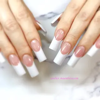 ネイル アトリエ ムーンブロッサムのネイルデザイン