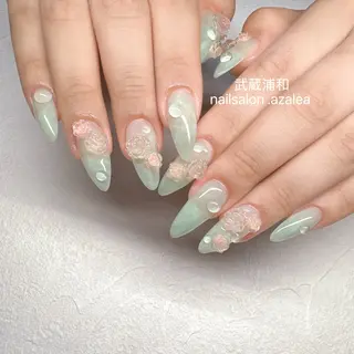 ネイル R inのネイルデザイン