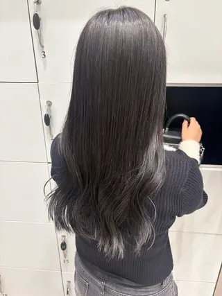 ロング カラー earth銀座 青山🩵のヘアスタイル
