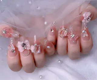 ネイル UMI ネイルサロン新宿🎀のネイルデザイン