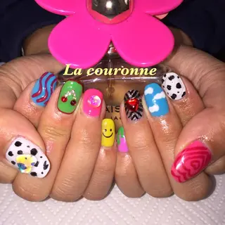 ネイル Lacouronne NATSUMIのネイルデザイン