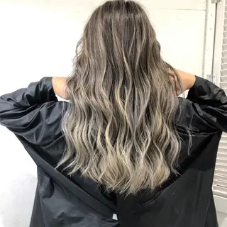 ロング カラー タナカ タクヤのヘアスタイル