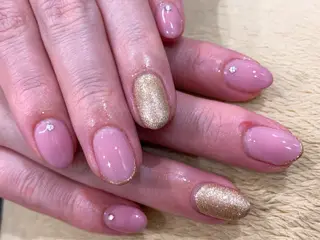 ネイル 中川 愛理のネイルデザイン