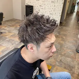ショート カラー メンズ 山口 浩之のヘアスタイル