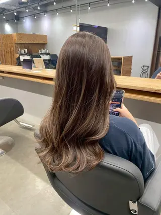 ロング カラー N 【エヌ】のヘアスタイル