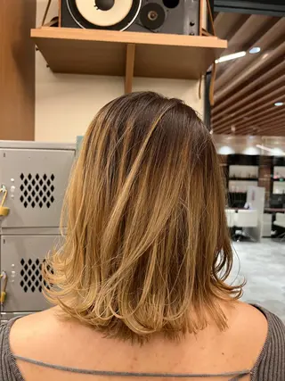 カラー ｼｮｰﾄｶｯﾄ 梅田 山下　すみれのヘアスタイル