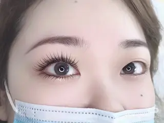 マツエク・マツパ MoonNail ユリ🌸のネイルデザイン