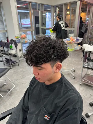 ショート カラー パーマ メンズ 🔥漢髪特化メンズ マネージャーYUKIのヘアスタイル