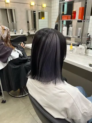 ショート 寒色/ベージュヘア ブリーチありMiOのヘアスタイル