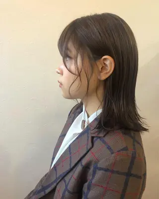 ミディアム 遠藤 和美のヘアスタイル