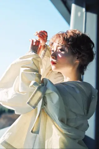 ショート カラー 【デザイナー】 アシカワカイトのヘアスタイル
