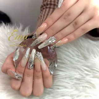 ネイル 【Emu】 MOMOKAのネイルデザイン