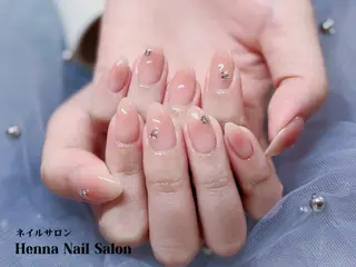 ネイル Henna Kongssalonのネイルデザイン