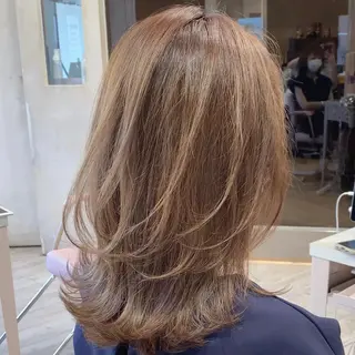 ミディアム カラー 顔まわりカット🌟 くびれヘア/寺門遥輝のヘアスタイル