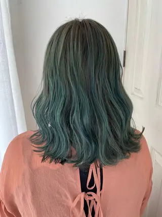 セミロング カラー fio マナミのヘアスタイル