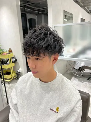ショート カラー パーマ メンズ 関西センターパート メンズモデル募集のヘアスタイル