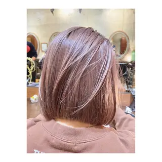 ショート 白髪ぼかし×デザイン 🕊️🫧ホウジョウのヘアスタイル