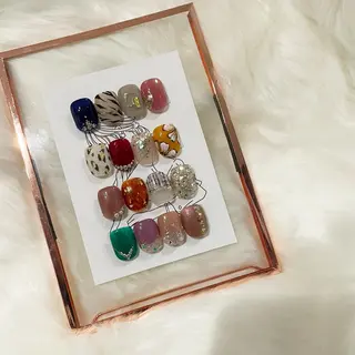 ショート ネイル 金子 彩海のネイルデザイン