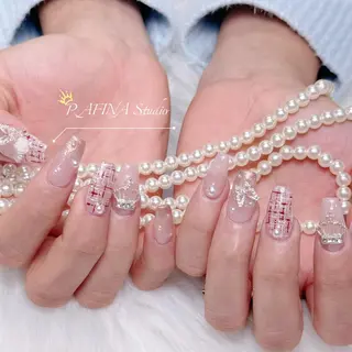ネイル 桃香 Minaのネイルデザイン