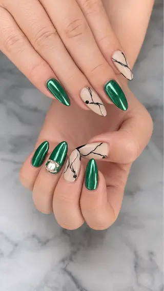 ネイル Garnet nailのネイルデザイン