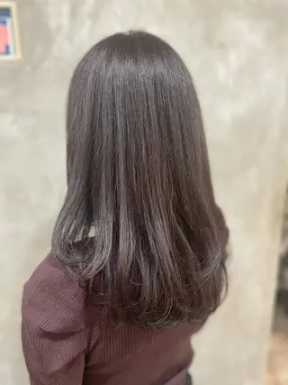 ロング 岡田 駿也のヘアスタイル
