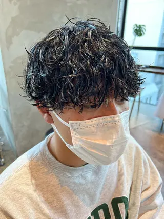 ショート パーマ メンズ 波巻きスパイラルパー マ/シャドウパーマ駿のヘアスタイル