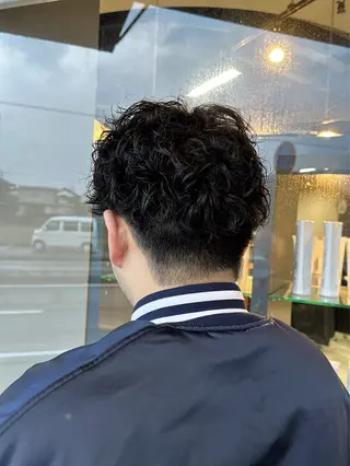 パーマ メンズ arika オケシ　リョウダイのヘアスタイル
