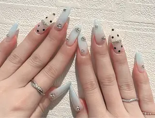 ネイル D-BEAUTY Nailsalonのネイルデザイン