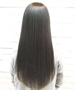 ロング LOOP 佐藤のヘアスタイル